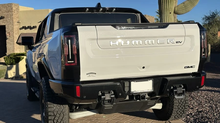 2023 GMC Hummer EV - Image 3 of 31