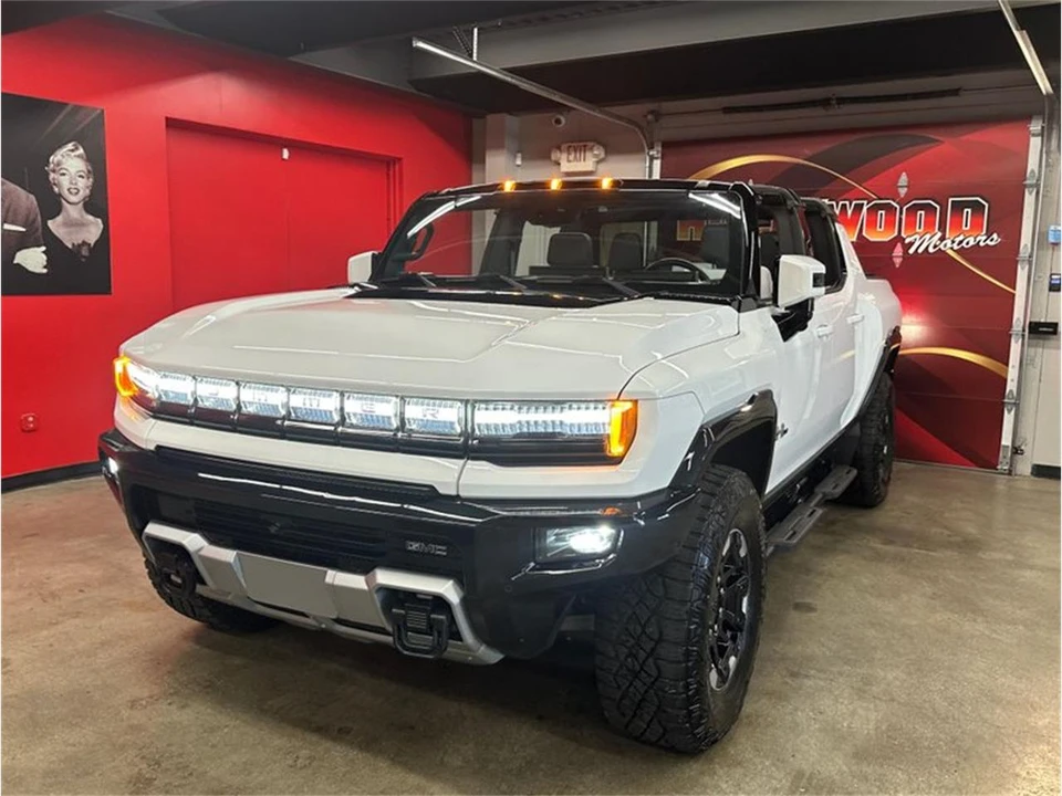 2023 GMC Hummer EV - Image 6 of 31