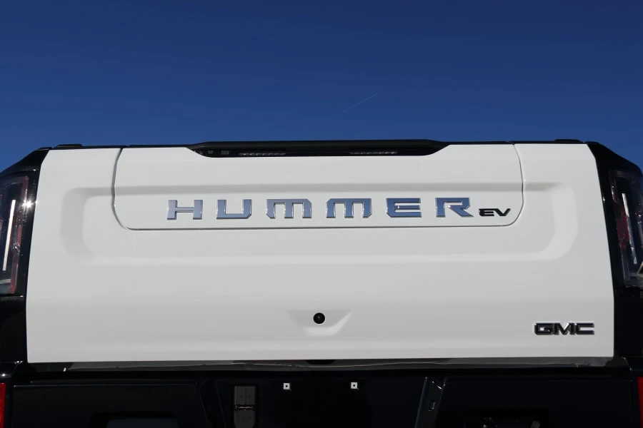 2023 GMC Hummer EV - Image 5 of 31