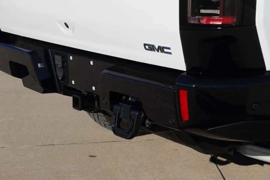 2023 GMC Hummer EV - Image 18 of 31