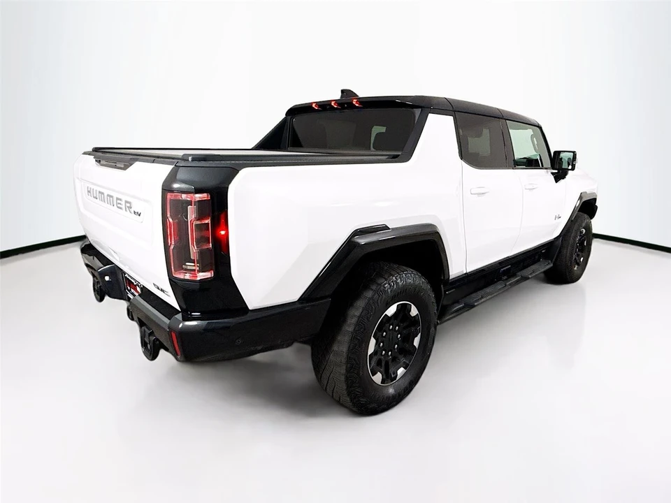 2023 GMC Hummer EV - Image 15 of 17