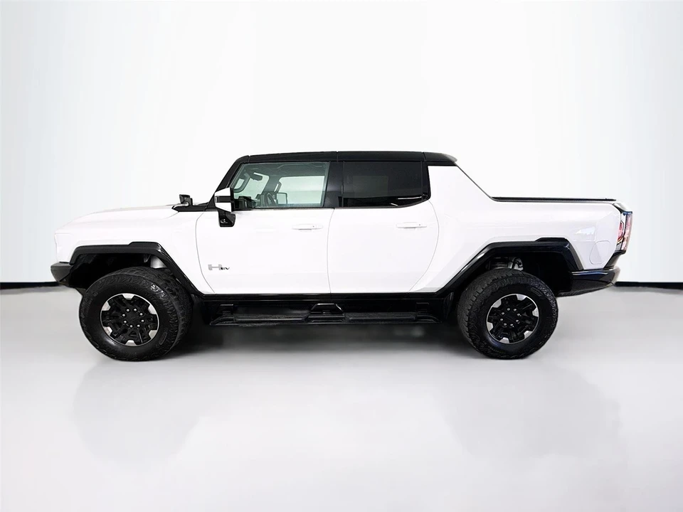 2023 GMC Hummer EV - Image 10 of 17