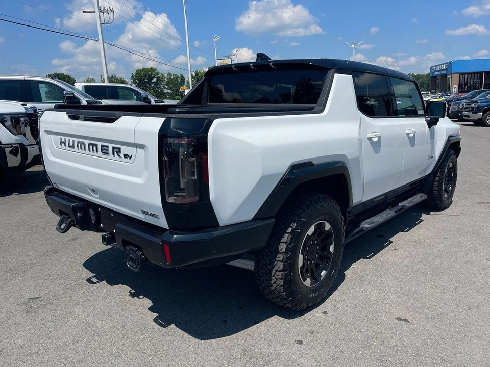 2023 GMC Hummer EV - Image 5 of 12