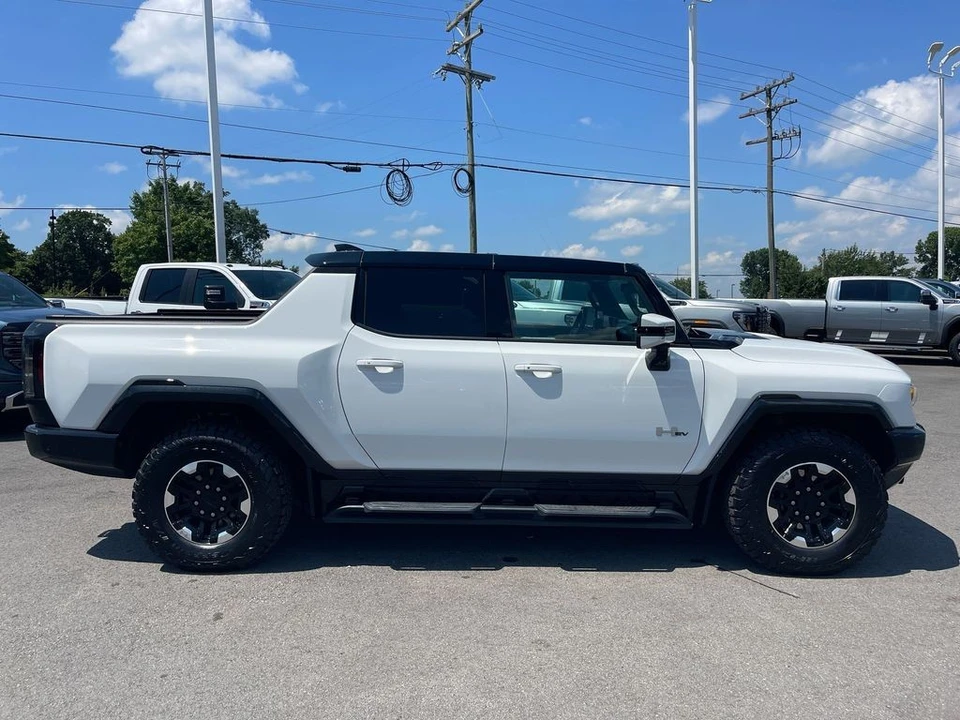 2023 GMC Hummer EV - Image 6 of 12