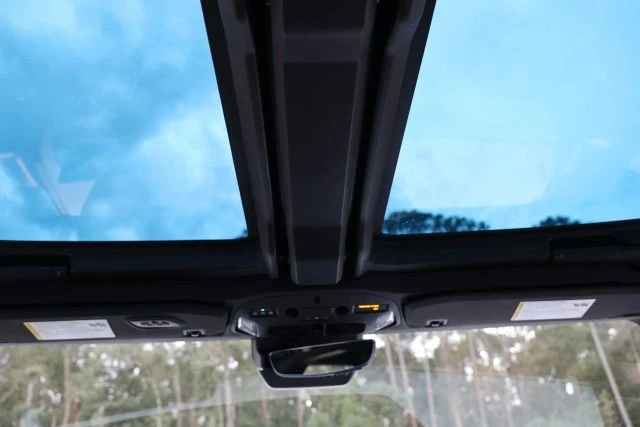 2023 GMC Hummer EV - Image 31 of 31