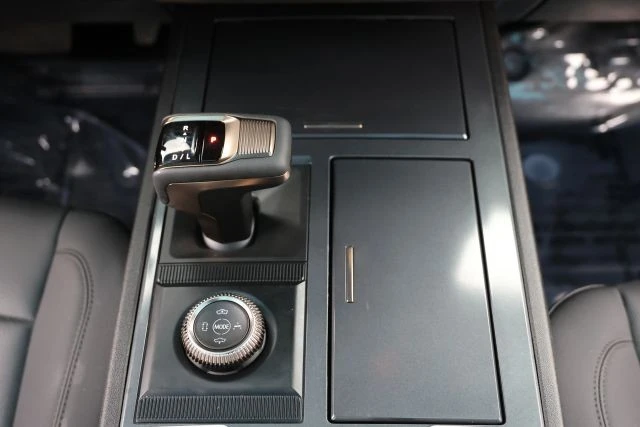2023 GMC Hummer EV - Image 27 of 31