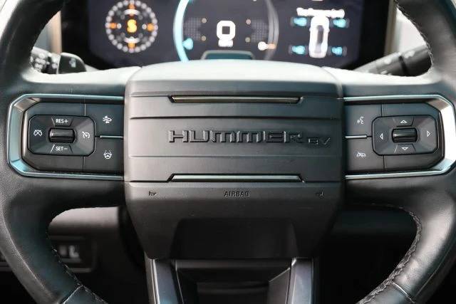 2023 GMC Hummer EV - Image 15 of 31