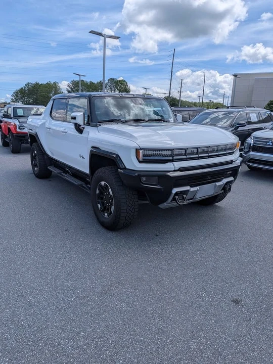 2023 GMC Hummer EV - Image 2 of 6
