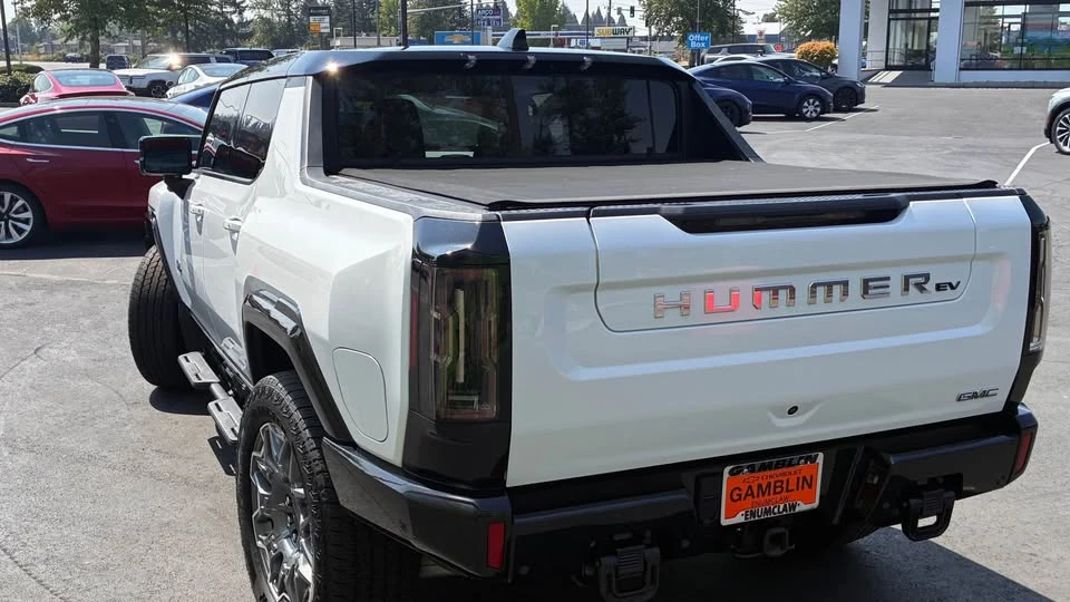2023 GMC Hummer EV - Image 2 of 10