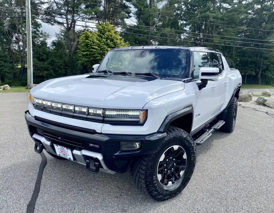 2023 GMC Hummer EV - Image 4 of 31