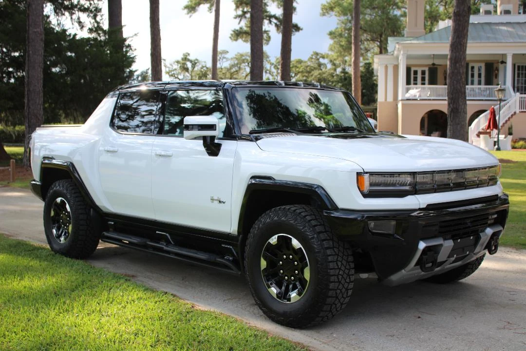 2023 GMC Hummer EV - Image 6 of 31