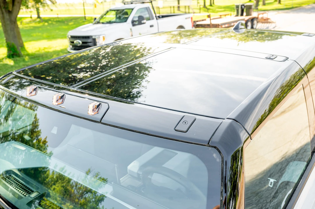 2023 GMC Hummer EV - Image 23 of 31