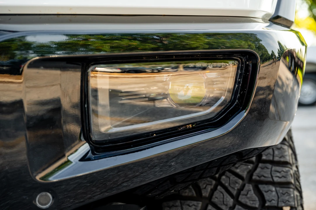 2023 GMC Hummer EV - Image 17 of 31