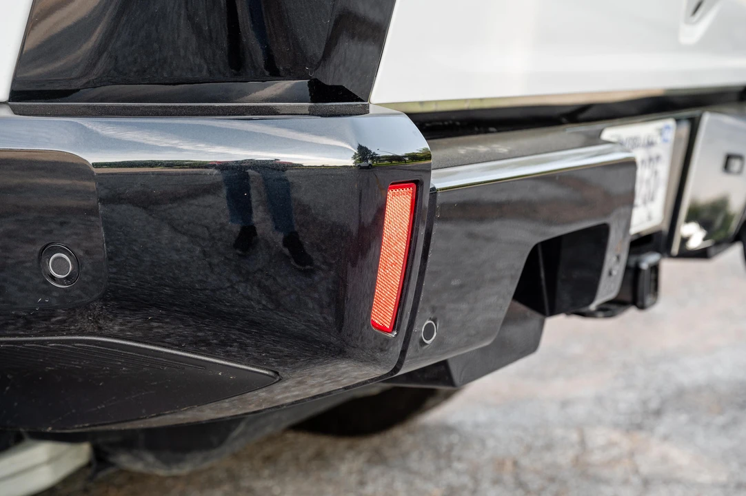 2023 GMC Hummer EV - Image 29 of 31