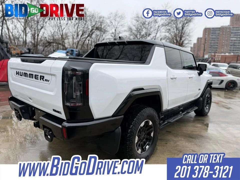 2023 GMC Hummer EV - Image 6 of 9