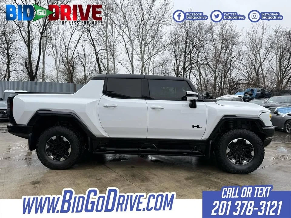 2023 GMC Hummer EV - Image 7 of 9