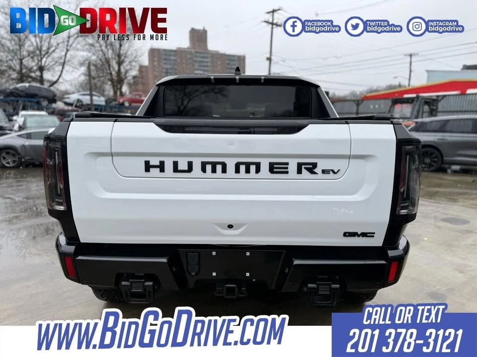 2023 GMC Hummer EV - Image 5 of 9