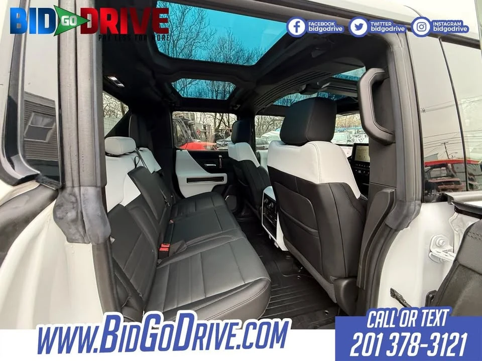 2023 GMC Hummer EV - Image 9 of 9