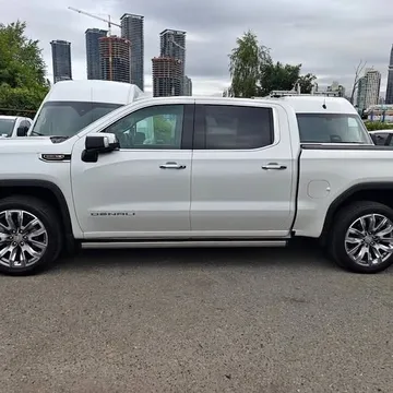 2023 GMC Sierra 1500 Crew Cab Denali