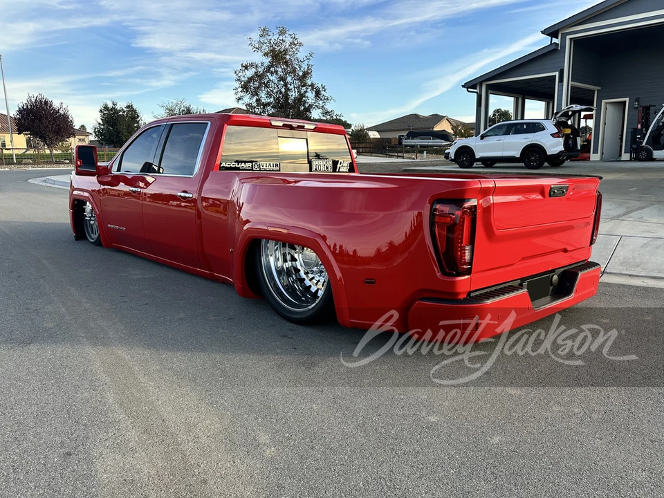 2023 GMC Sierra Heavy Duty 5th Gen - Image 2 of 8