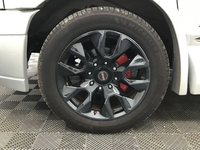 2023 GMC Savana - Image 15 of 21