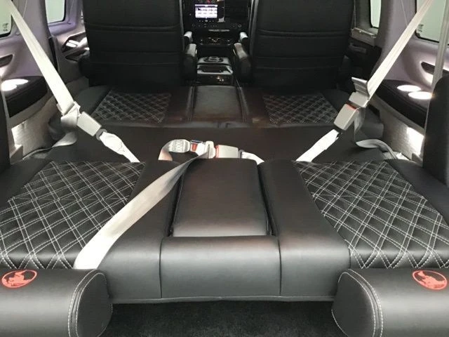 2023 GMC Savana - Image 9 of 21