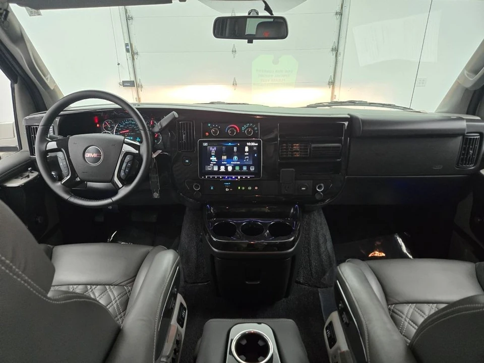 2023 GMC Savana - Image 2 of 21
