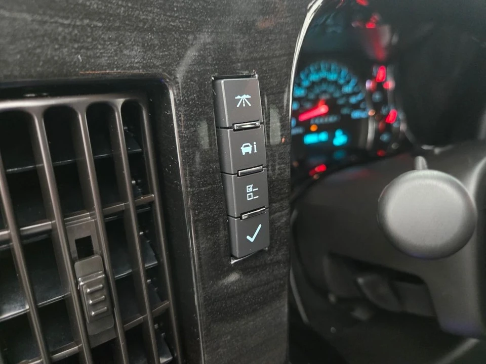 2023 GMC Savana - Image 20 of 21