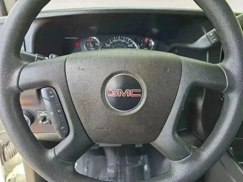 2023 GMC Savana - Image 12 of 12