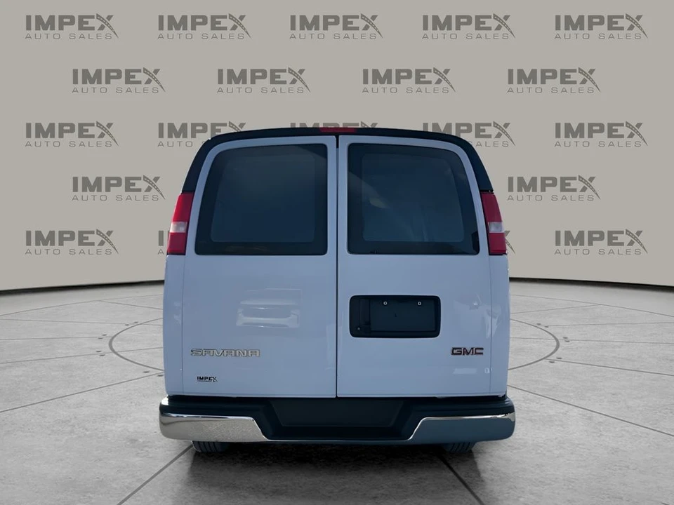 2023 GMC Savana - Image 4 of 21