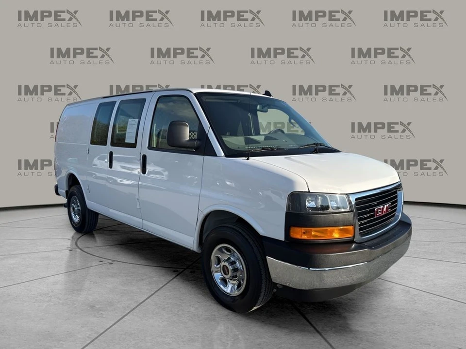 2023 GMC Savana - Image 7 of 12