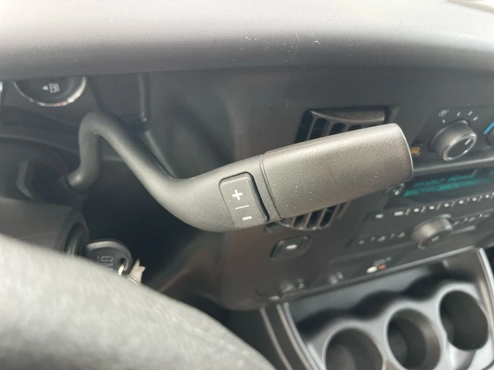 2023 GMC Savana - Image 14 of 21
