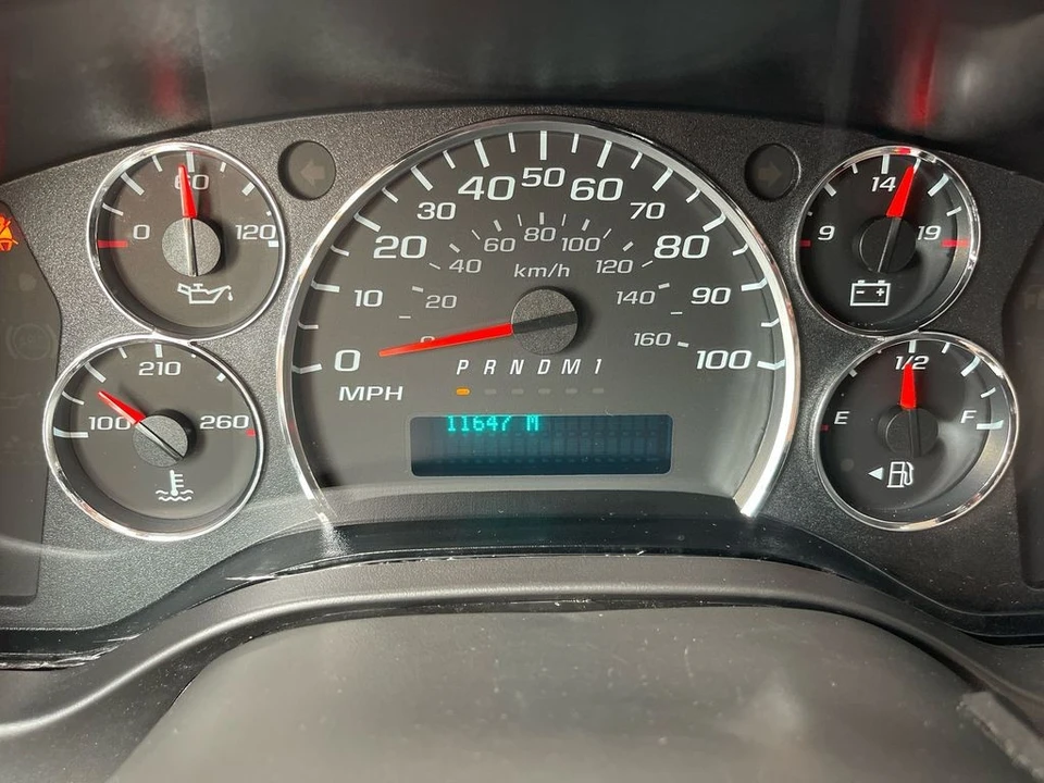 2023 GMC Savana - Image 20 of 21