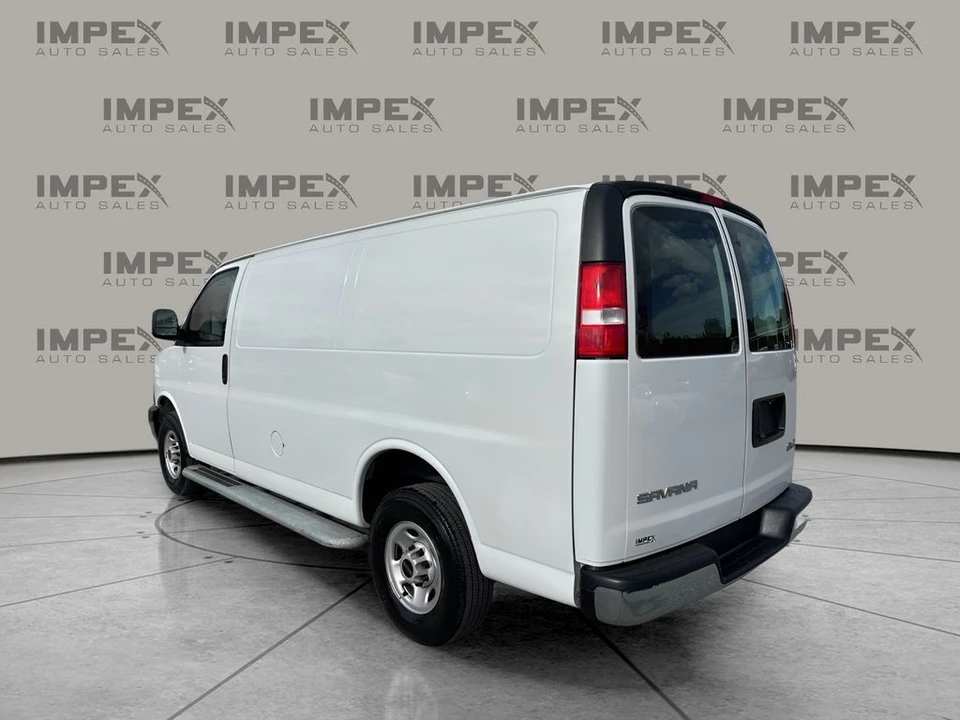 2023 GMC Savana - Image 3 of 21