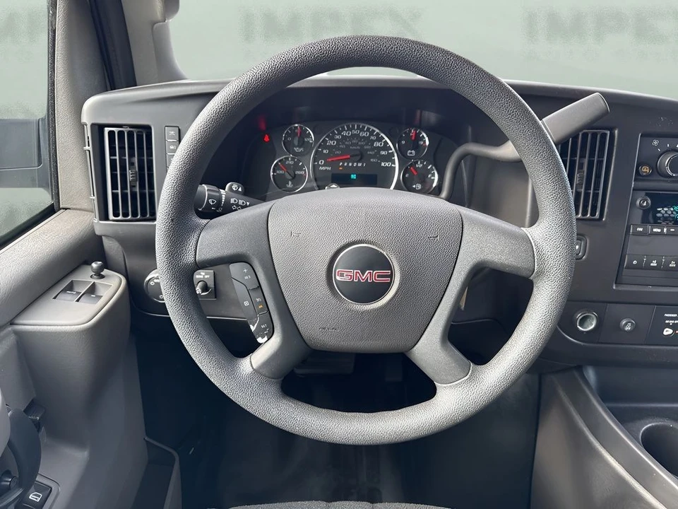 2023 GMC Savana - Image 11 of 21