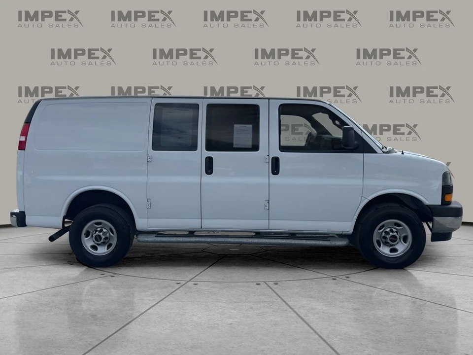 2023 GMC Savana - Image 6 of 21