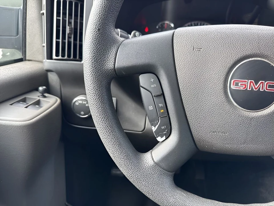 2023 GMC Savana - Image 12 of 12