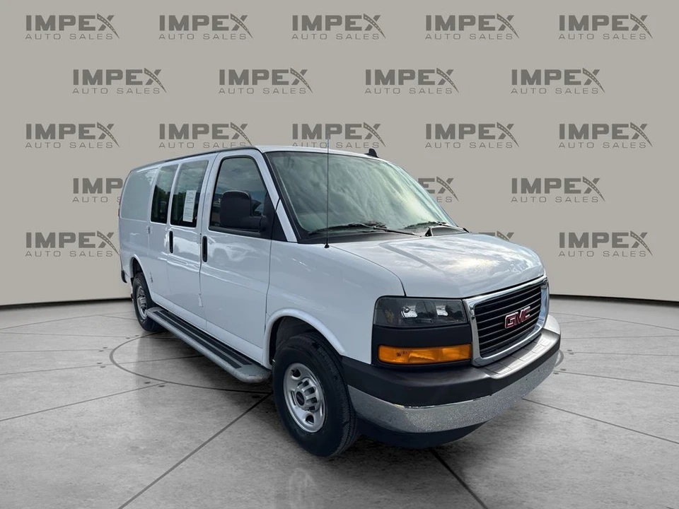 2023 GMC Savana - Image 7 of 21