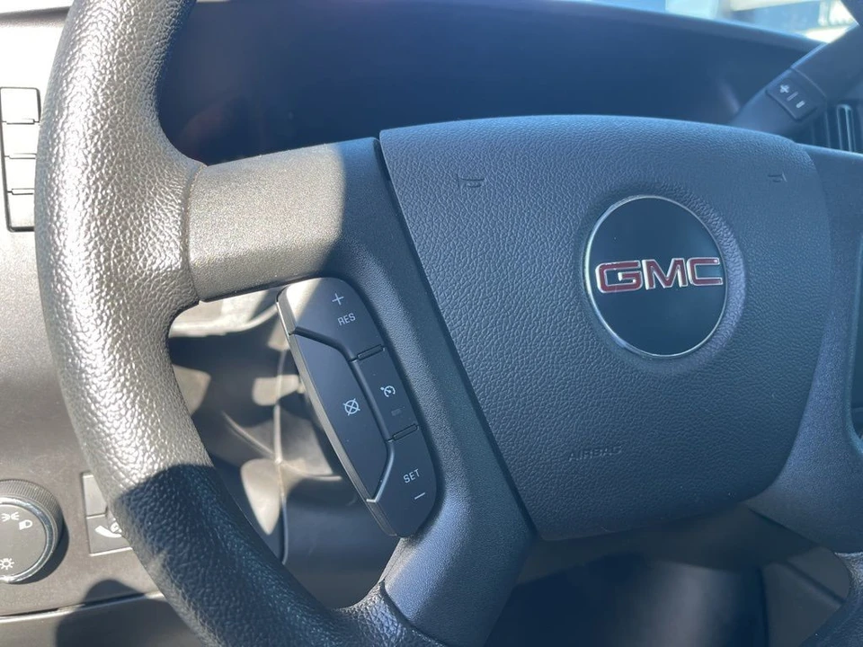 2023 GMC Savana - Image 11 of 21