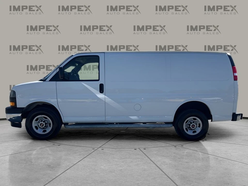 2023 GMC Savana - Image 2 of 12