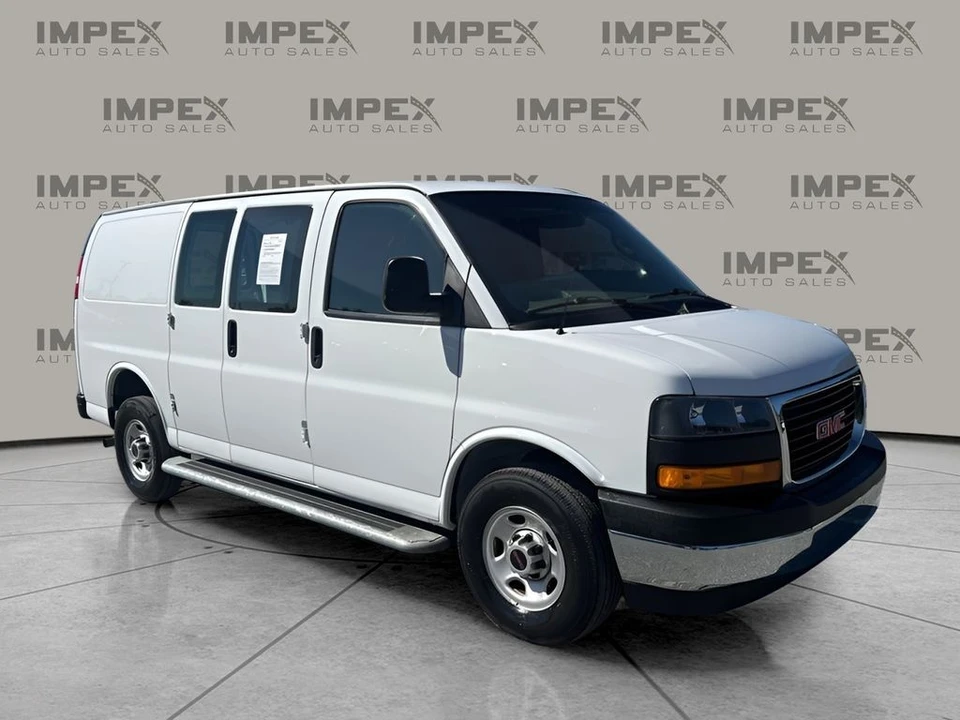 2023 GMC Savana - Image 7 of 12