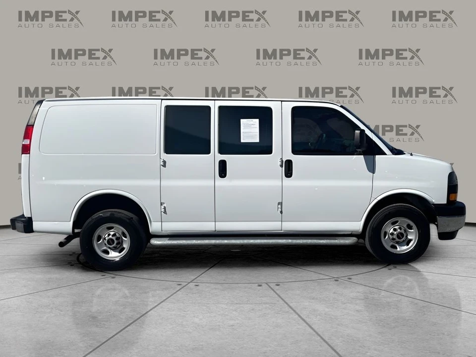 2023 GMC Savana - Image 6 of 12