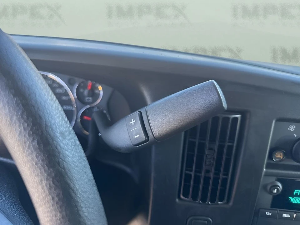 2023 GMC Savana - Image 12 of 12