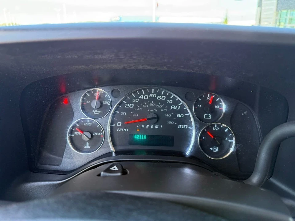 2023 GMC Savana - Image 17 of 21