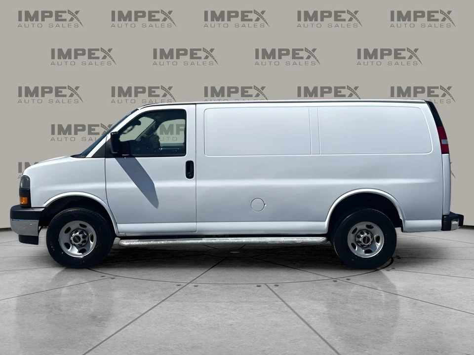 2023 GMC Savana - Image 2 of 21