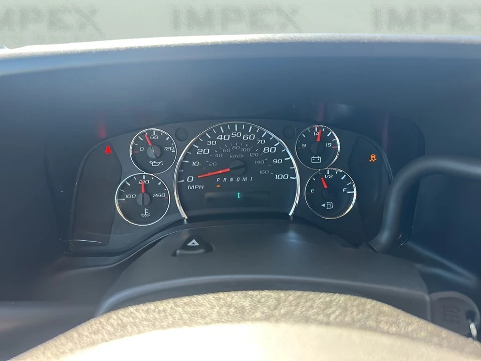 2023 GMC Savana - Image 18 of 21