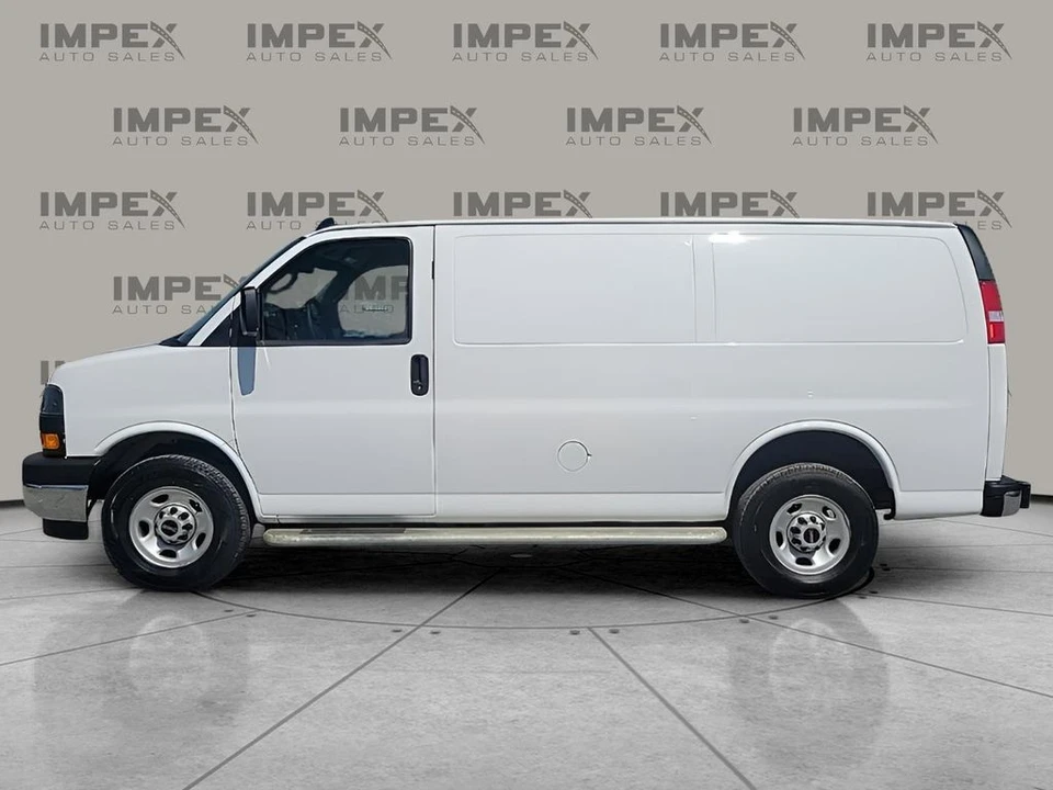 2023 GMC Savana - Image 2 of 21