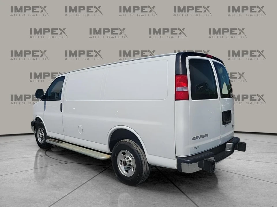 2023 GMC Savana - Image 3 of 21