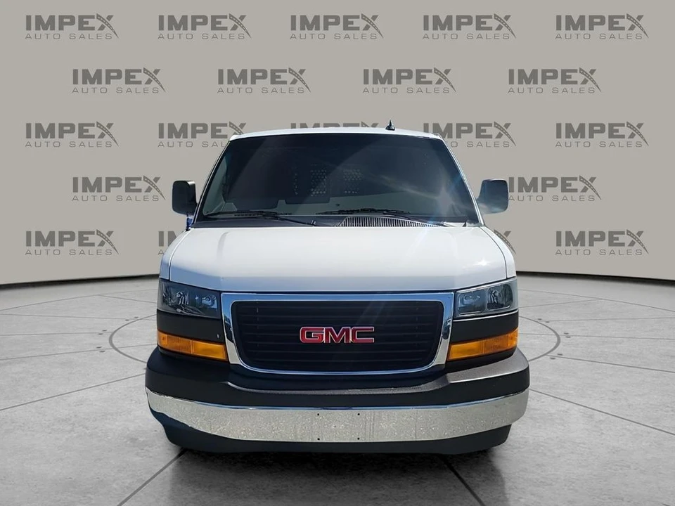 2023 GMC Savana - Image 8 of 12