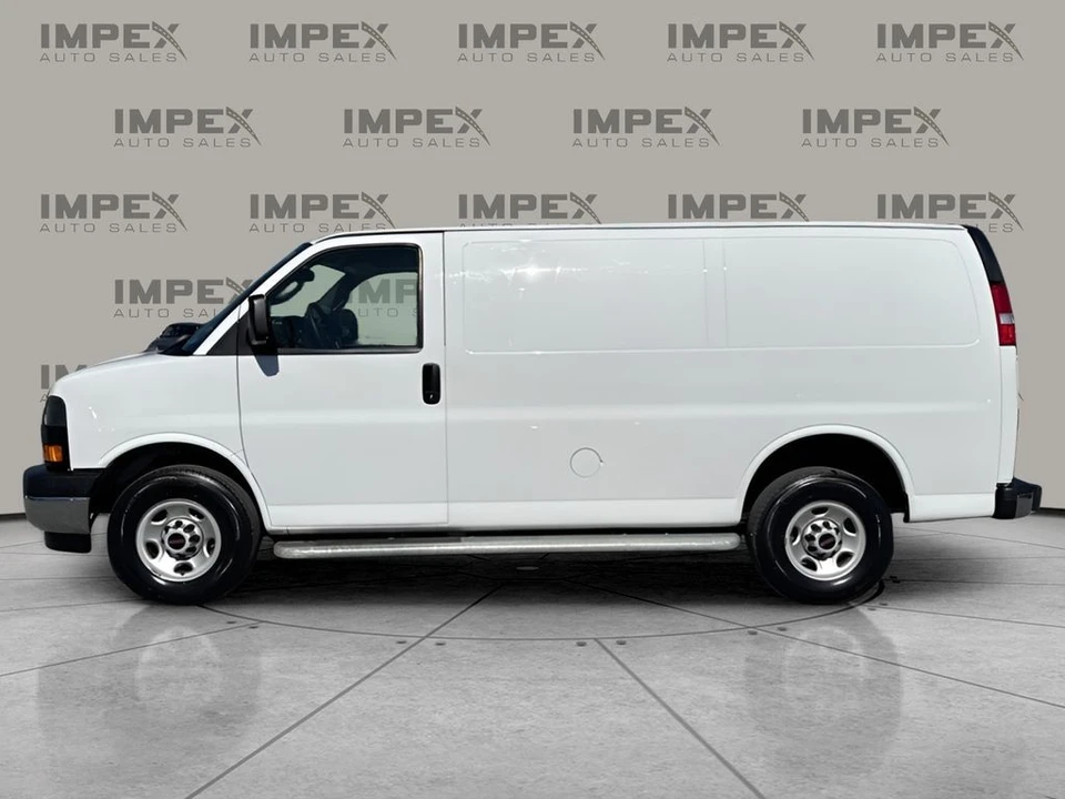 2023 GMC Savana - Image 2 of 21